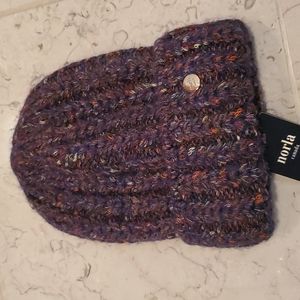 NWT Norla knit hat